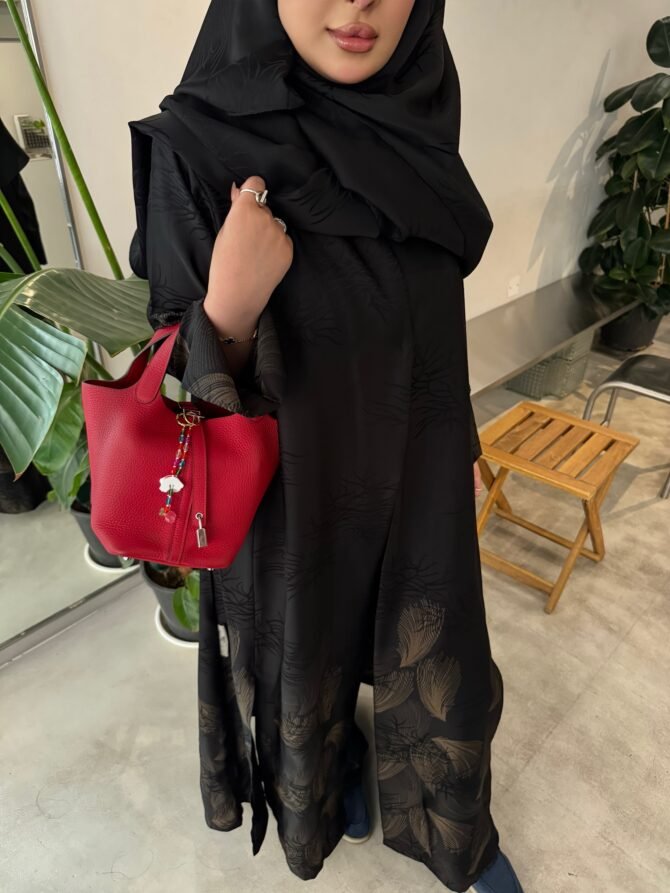 ⁦ذهبي وسلفر⁩ - الصورة ⁦2⁩